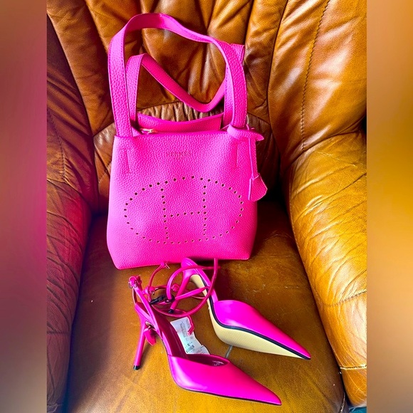 NWT Zara designed pink shoes with ankle strap with matching handbag . - Picture 3 of 13